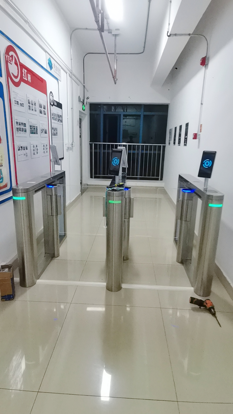 南宁人行道闸厂家直销-安装案例-稳洁智能 南宁人行道闸厂家直销-安装案例-稳洁智能